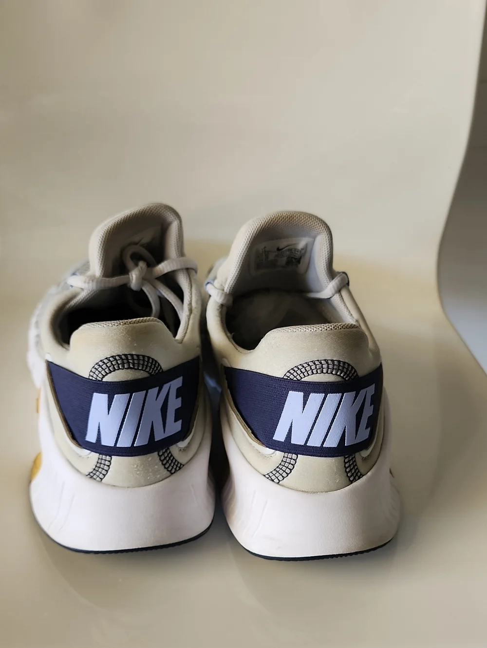Nike light grey